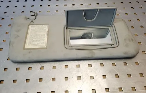 Suzuki Grand Vitara II Sun visor 