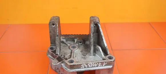 Renault Master II Engine mounting bracket 7700312867 G9U720