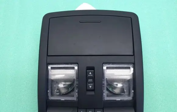 Dodge Challenger Front seat light 2608105DX9 W29327078