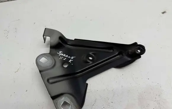 BMW X1 F48 F49 Fender mounting bracket 7351515 735151504