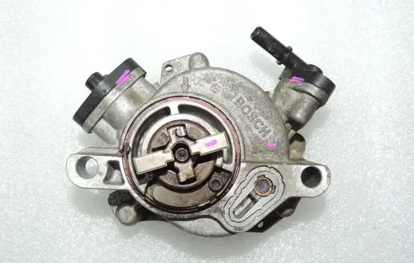 Ford Ranger Vacuum pump 9684786780 31375462