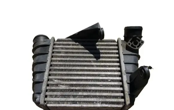 Volkswagen Polo IV 9N3 Intercooler radiator 6Q0145804E