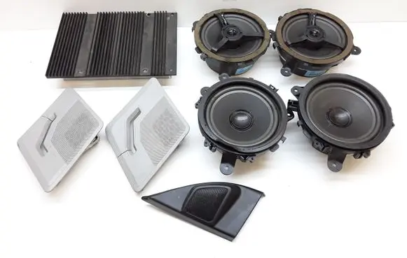 Volvo XC90 Audio system kit 30732824 8633664