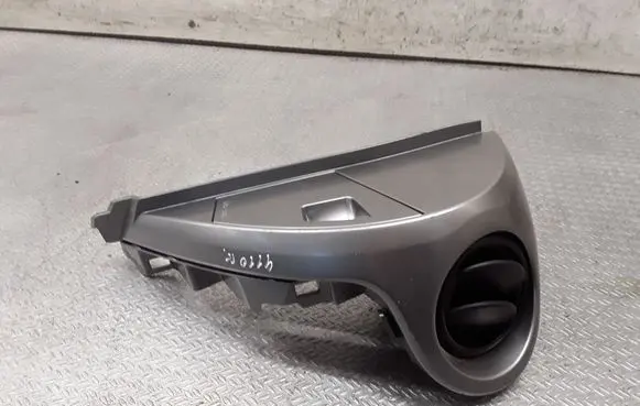 Mazda 2 Dashboard side air vent grill/cover trim