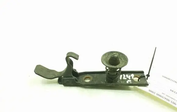 Mercedes-Benz Sprinter W901 W902 W903 W904 Engine bonnet/hood lock/catch A9017500284