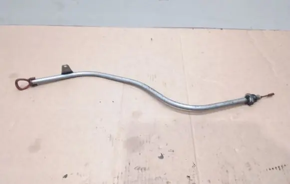 Mercedes-Benz Vito Viano W639 Oil level dip stick A642018204C