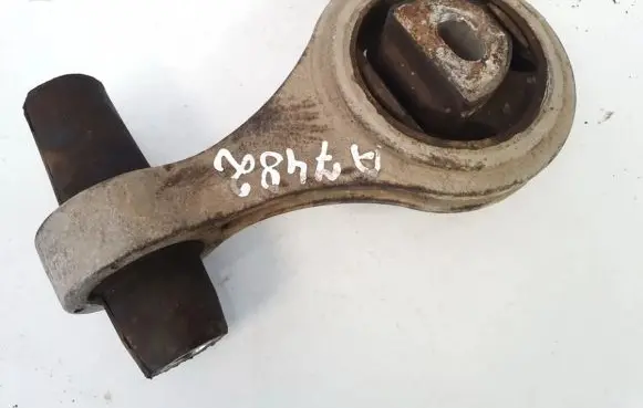 Fiat Doblo Engine mount bracket
