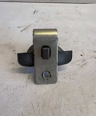 Opel Vivaro Rear door lower hinge