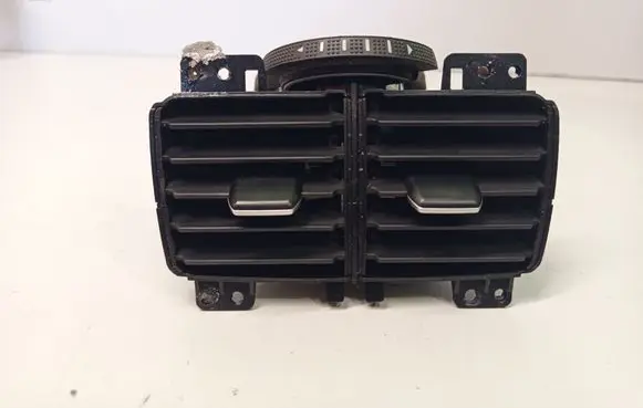 Volkswagen Golf VII Rear air vent grill 5G0819203