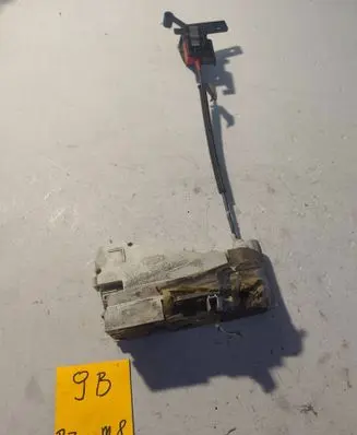 Volkswagen Sharan Front door lock 7M1837011AA