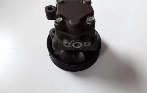 KIA Sorento Power steering pump 6217C155