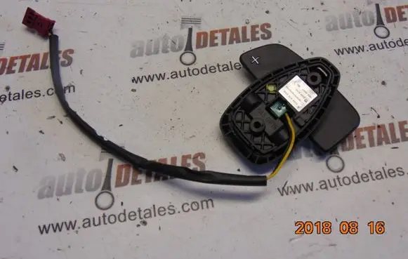 Mercedes-Benz C W204 Multifunctional control switch/knob A2048709158