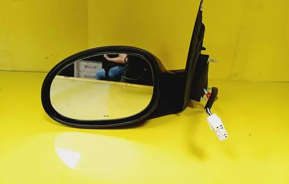 Chrysler PT Cruiser Front door electric wing mirror 015482