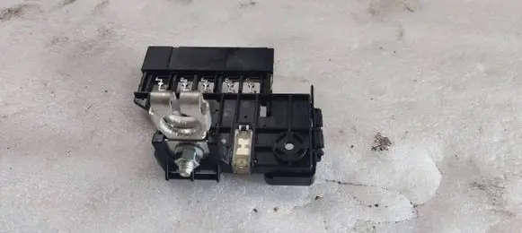 Nissan Leaf II (ZE1) Positive cable (battery) 