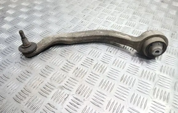 Volkswagen PASSAT B5 Front lower control arm/wishbone 4D0407695J