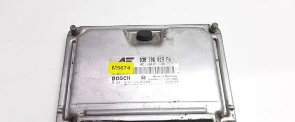 Ford Galaxy Engine control unit/module 038906019FA M5674