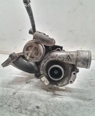 Volkswagen PASSAT B5 Turbo 058145703K 53041015