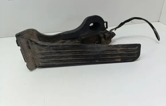 Volkswagen PASSAT B6 Accelerator throttle pedal 1K1723503L