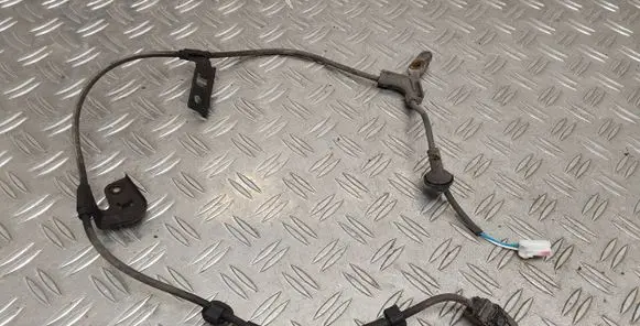 Toyota Prius (XW20) Rear ABS sensor wiring 