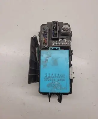 Mitsubishi Pajero Sport I Fuse module MR409898 2323006260