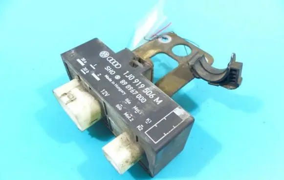 Volkswagen Polo IV 9N3 Coolant fan relay 1J0919506M IMPRK1203398