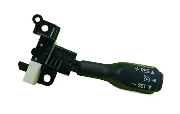 Toyota Avensis T270 Other switches/knobs/shifts 18A174