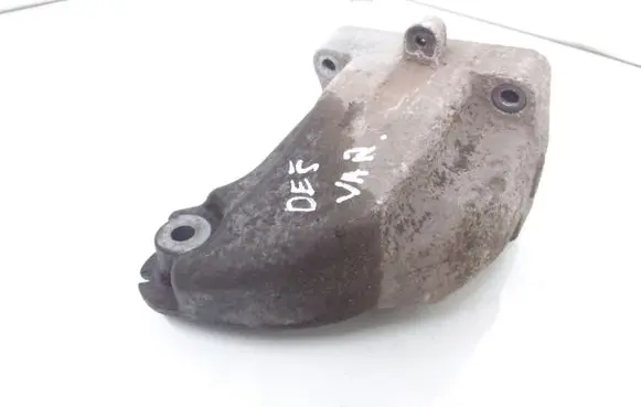Mercedes-Benz E A207 Engine mounting bracket A6422231004