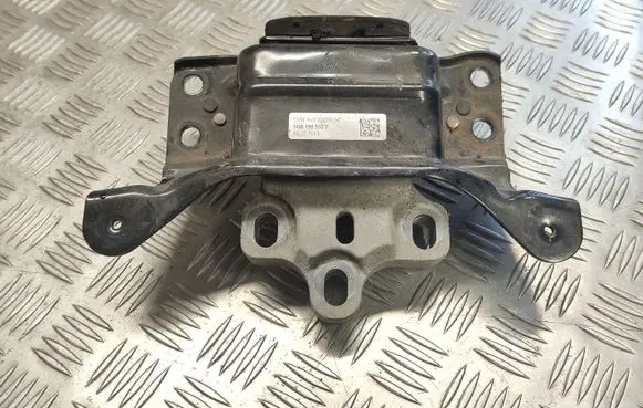 Skoda Octavia Mk3 (5E) Engine mount bracket 5Q0199555T