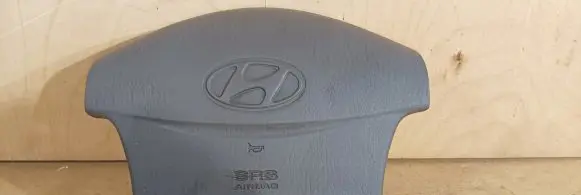 Hyundai XG Steering wheel airbag