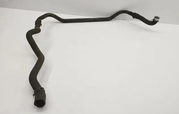 Mercedes-Benz CLS C219 Engine coolant pipe/hose