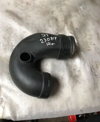 Audi Q3 8U Air intake duct part 8u0129618b