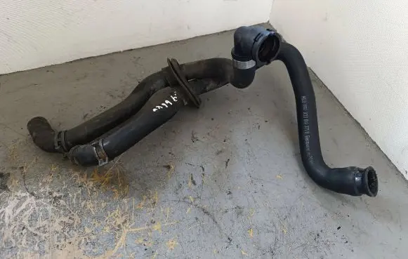 Audi A4 S4 B5 8D Engine coolant pipe/hose 8D0819371B