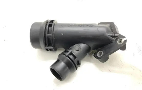 BMW 5 E60 E61 Engine coolant pipe/hose 2247744 11122247744