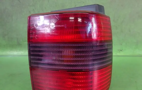 Volkswagen PASSAT B4 Rear/tail lights