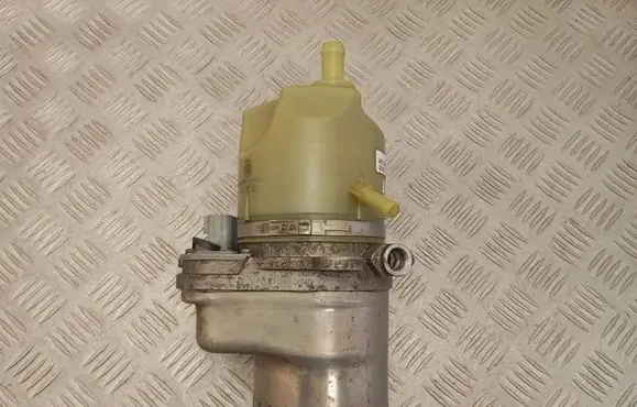 Volvo S40 Power steering pump 4N513K514DS 30748170