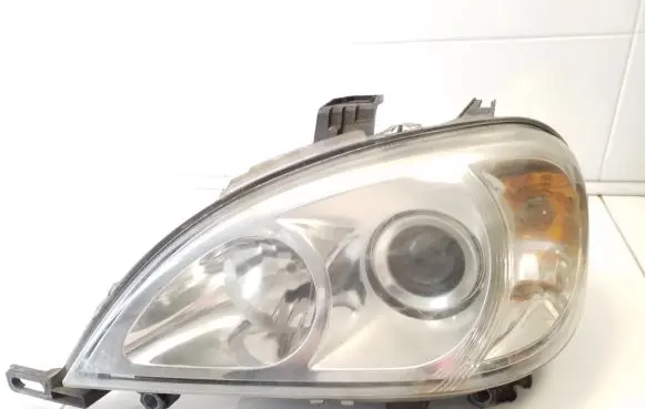 Mercedes-Benz ML W163 Headlight/headlamp 5DV00829000 22315500