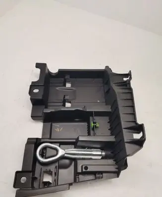 BMW 3 F30 F35 F31 Battery box tray cover/lid 7239176