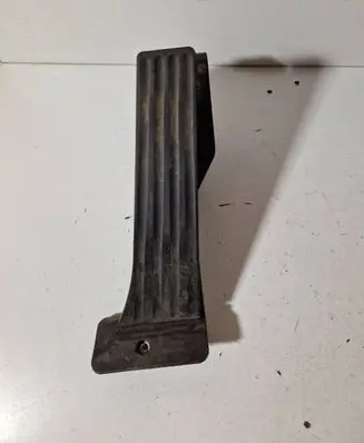 BMW 1 E81 E87 Accelerator throttle pedal 6786588 12037310