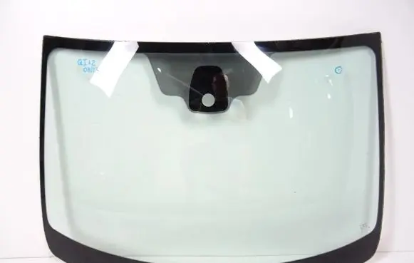 Nissan Qashqai Front windscreen/windshield window 