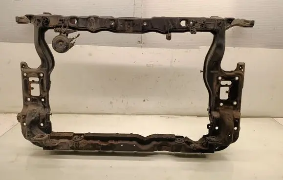 Radiator support slam panel bracket