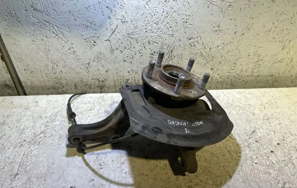 Nissan Qashqai Front wheel hub