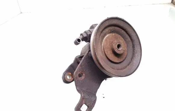 Opel Astra F Power steering pump