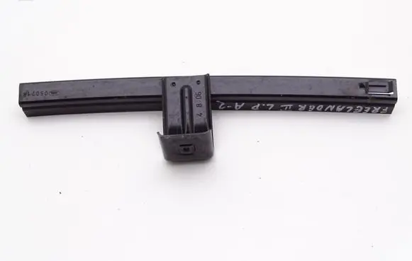 Land Rover Freelander 2 - LR2 Door glass rail 
