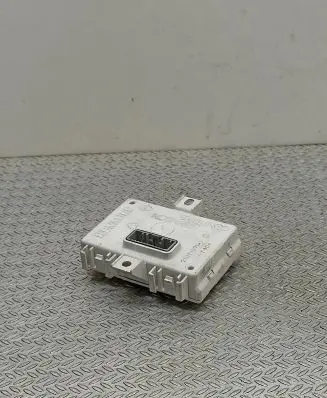 Renault Clio III GPS navigation control unit/module 280380655R 281139717