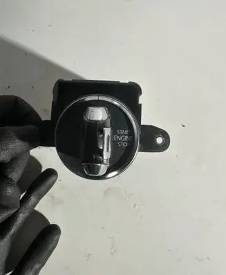 Volkswagen Touareg II Ignition lock 7P6905843 33305101 1123331508515034