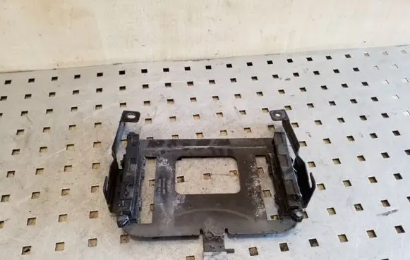 Volkswagen PASSAT B6 Other engine bay part 3C0906216B