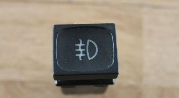 Saab 9000 CS Fog light switch 9523747