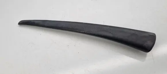Mercedes-Benz S W126 Front door glass trim molding