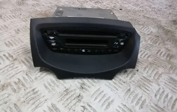 Ford Ka Radio/CD/DVD/GPS head unit 7354765220 28223222