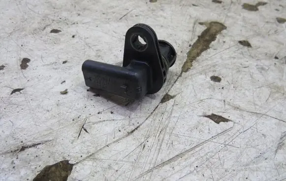 Opel Astra K Camshaft position sensor 55580466